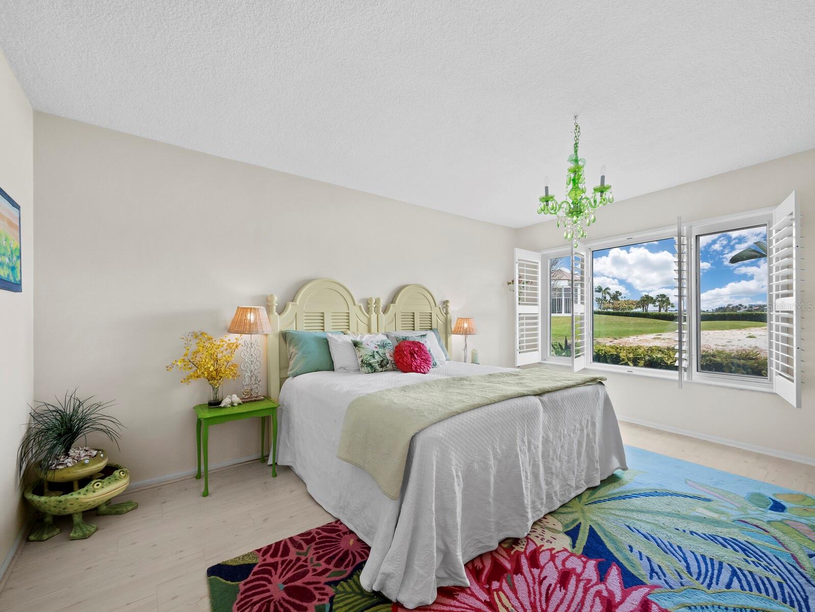 100 SANDS POINT RD #108, LONGBOAT KEY, FL, 34228