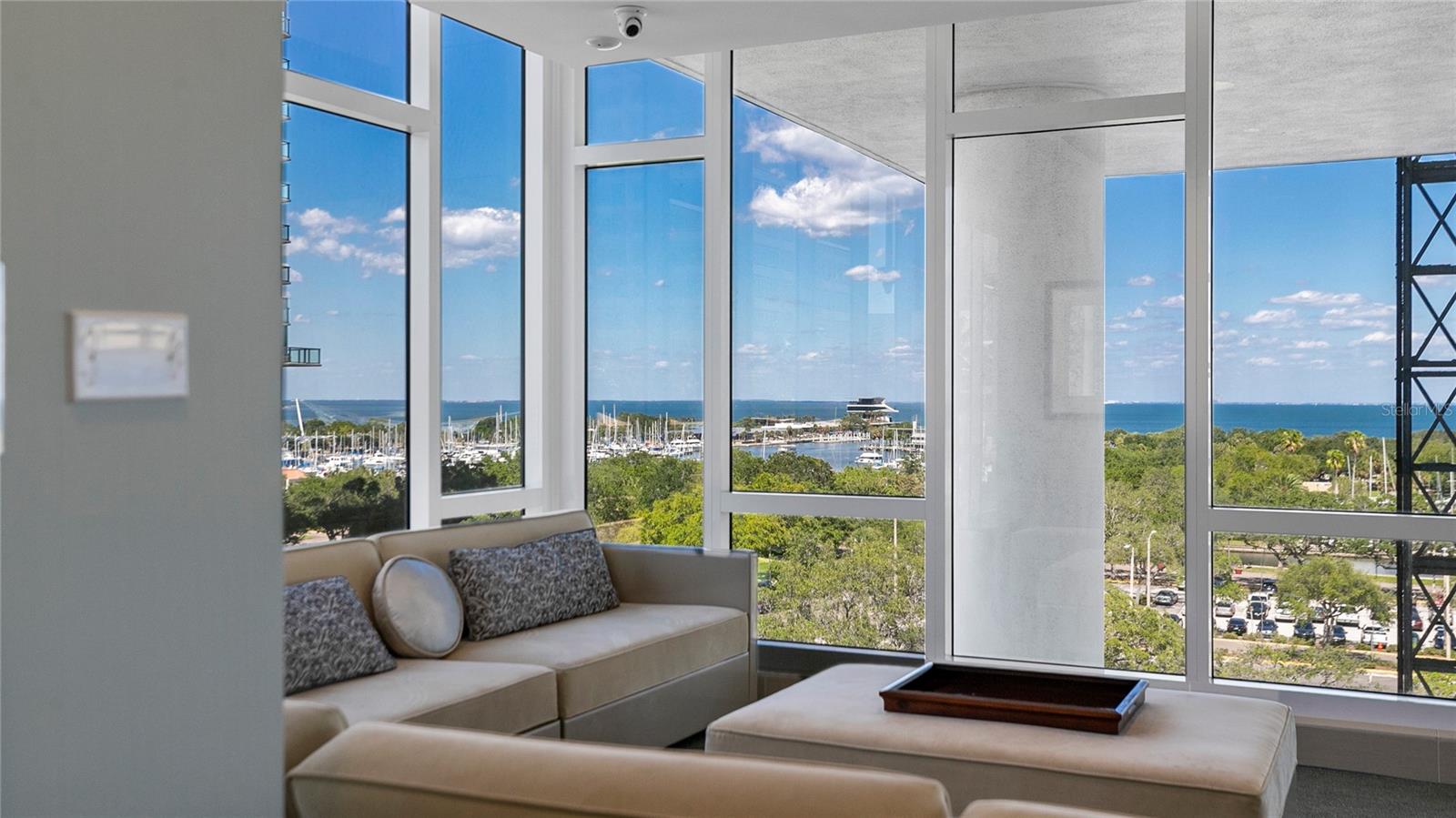 175 1ST ST S #704, ST PETERSBURG, FL, 33701