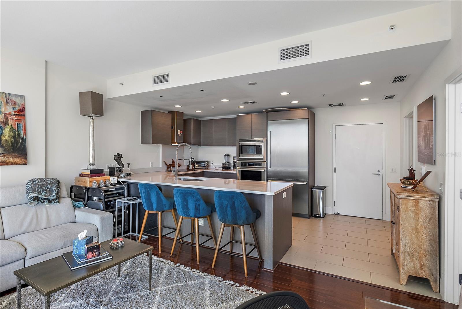 175 1ST ST S #704, ST PETERSBURG, FL, 33701