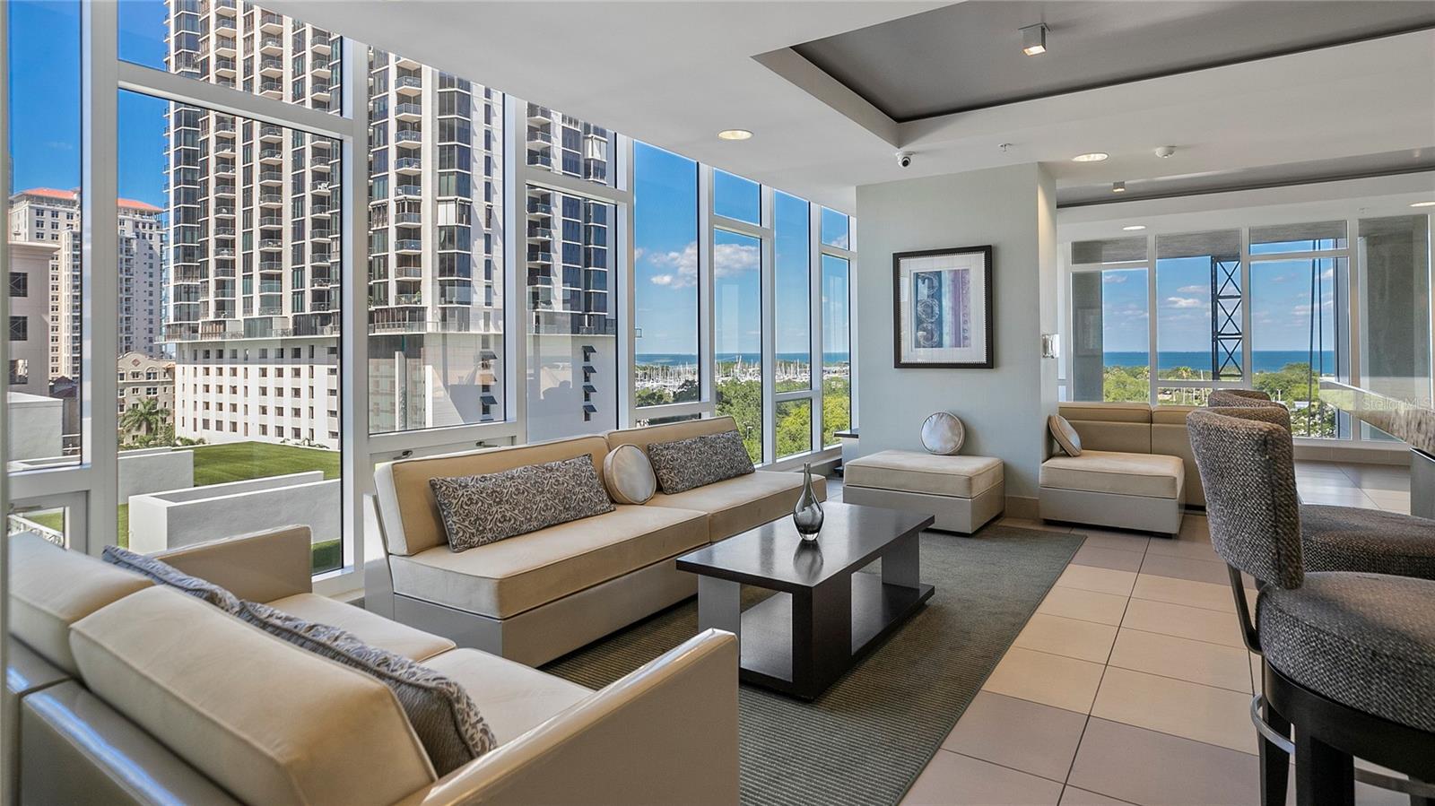 175 1ST ST S #704, ST PETERSBURG, FL, 33701