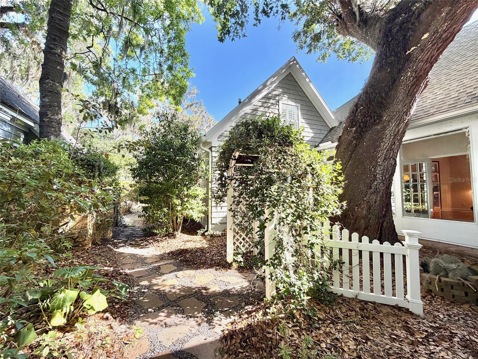 4317 NW 10TH PL, GAINESVILLE, FL, 32605