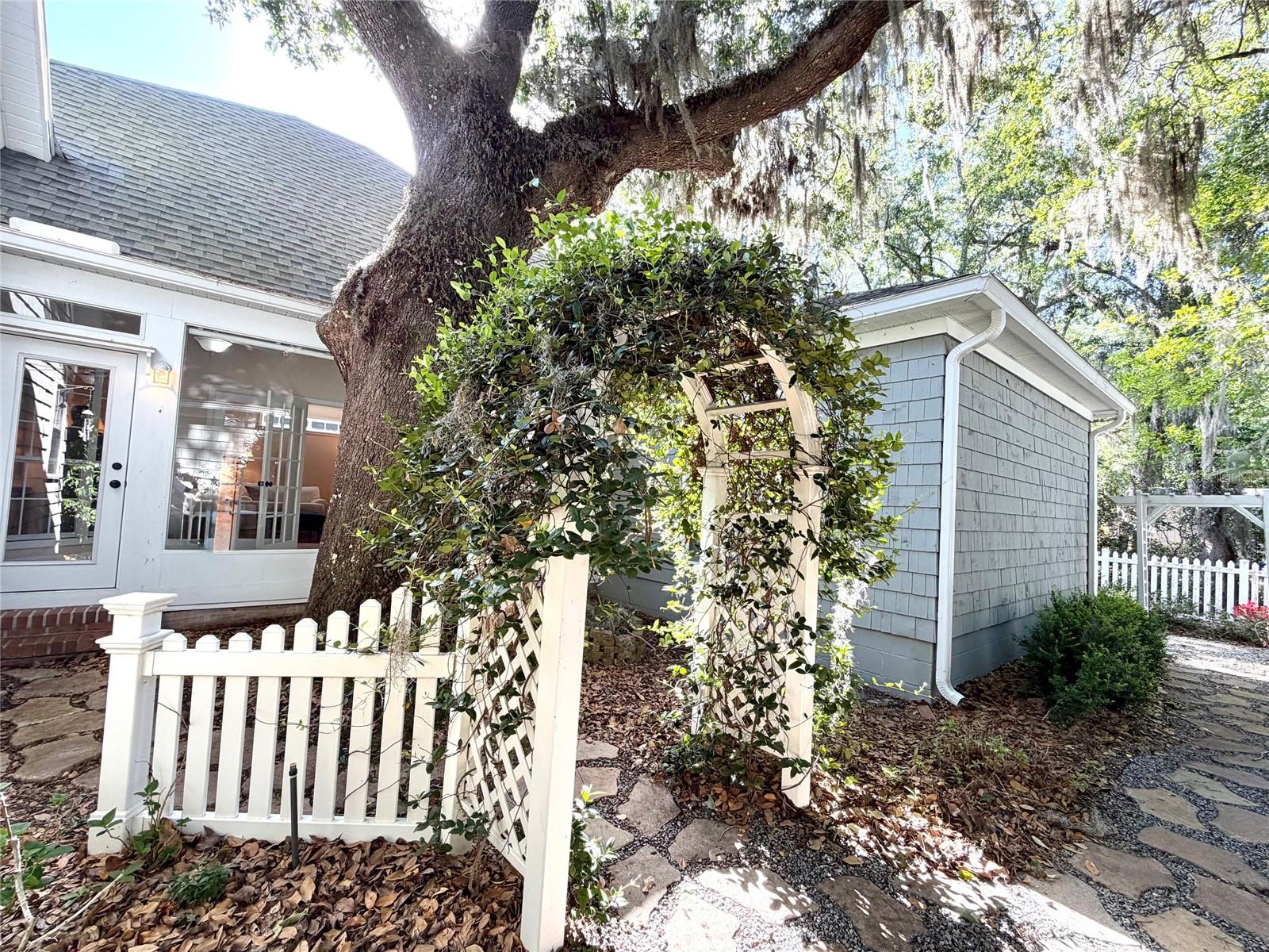 4317 NW 10TH PL, GAINESVILLE, FL, 32605