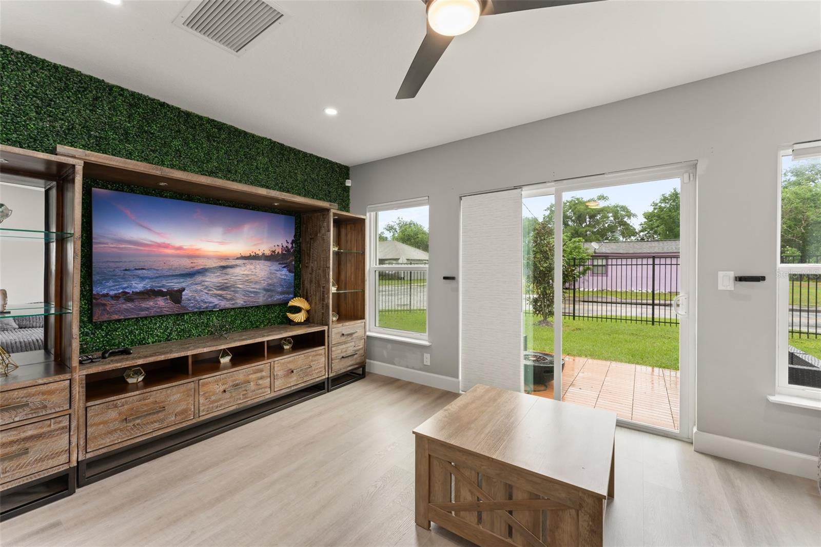 2951 KINGS RD, SANFORD, FL, 32771