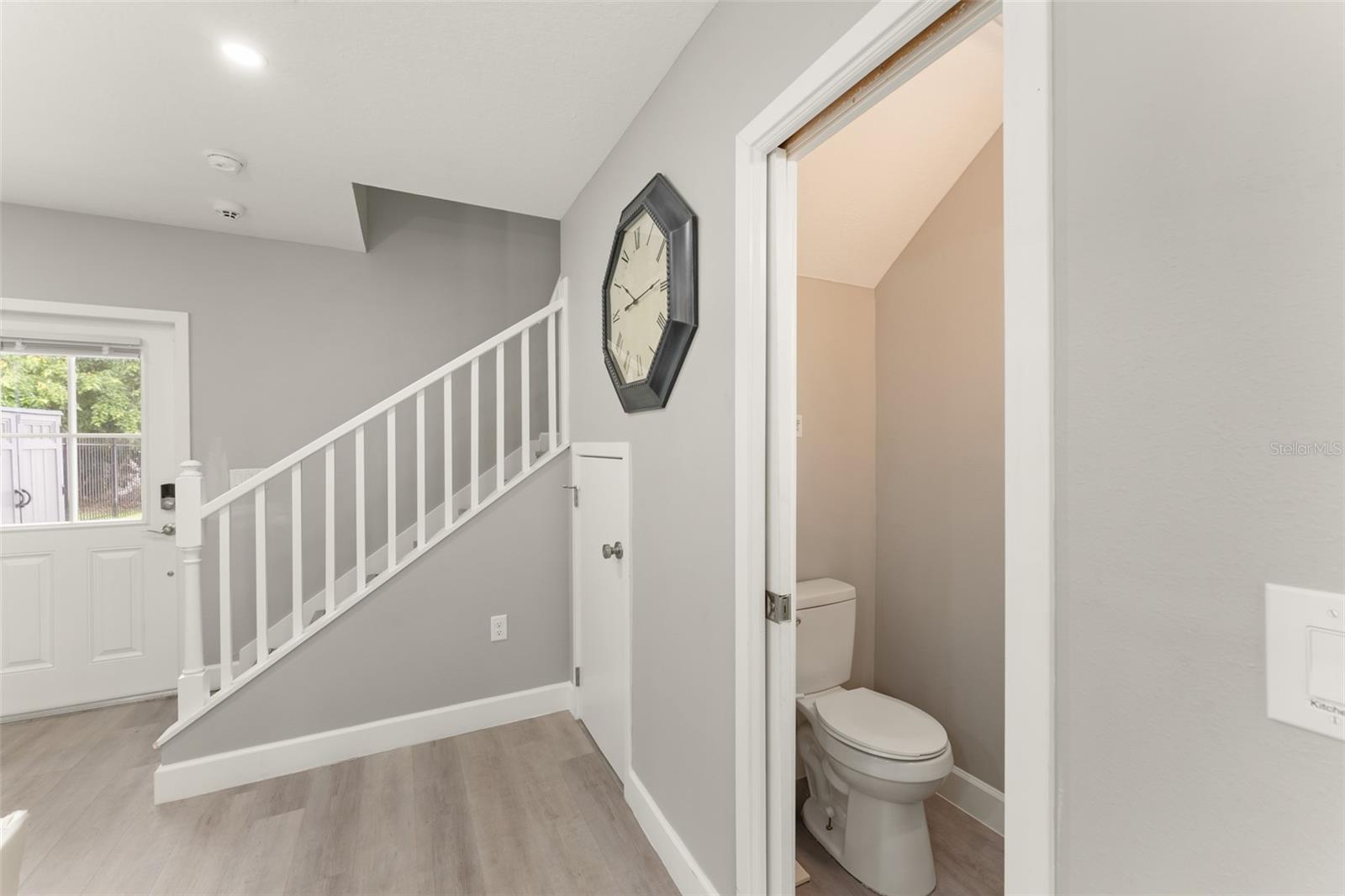 2951 KINGS RD, SANFORD, FL, 32771