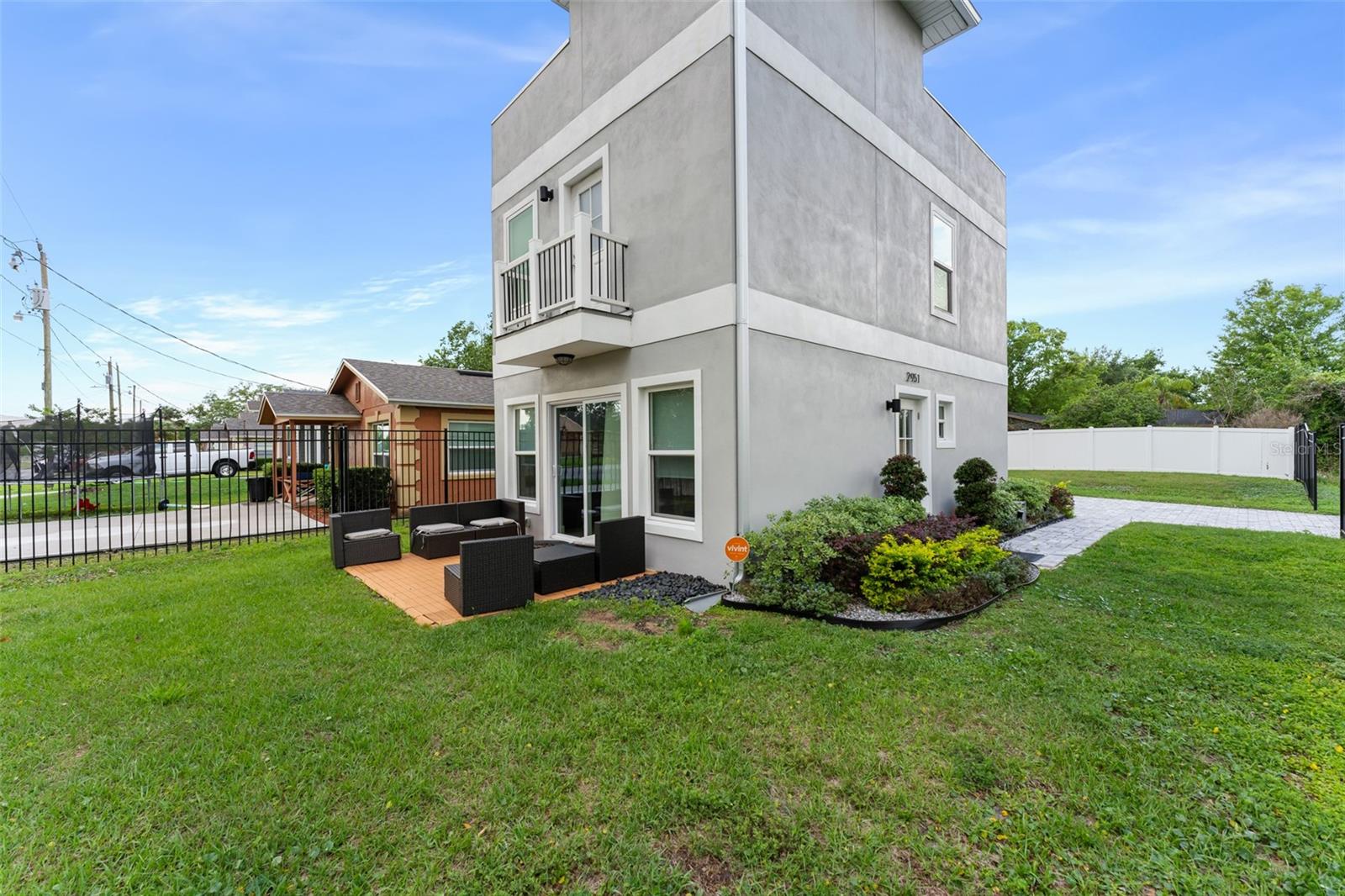 2951 KINGS RD, SANFORD, FL, 32771