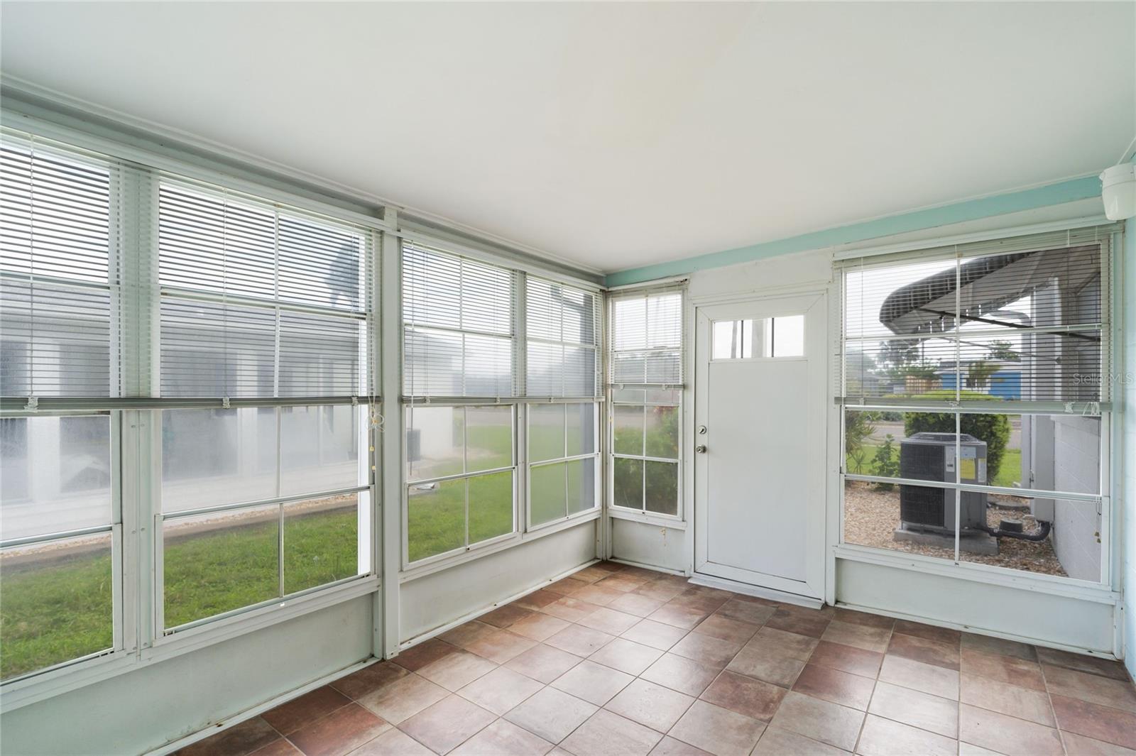 5972 HIBISCUS DR #207, BRADENTON, FL, 34207