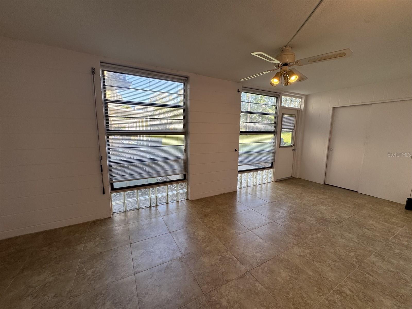 2040 WORLD PARKWAY BLVD #12, CLEARWATER, FL, 33763