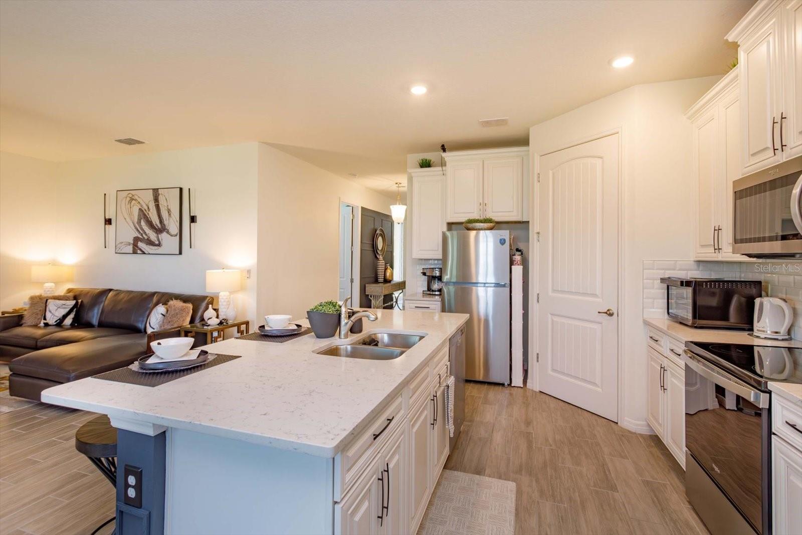 1532 LYONSDALE LN, SANFORD, FL, 32771