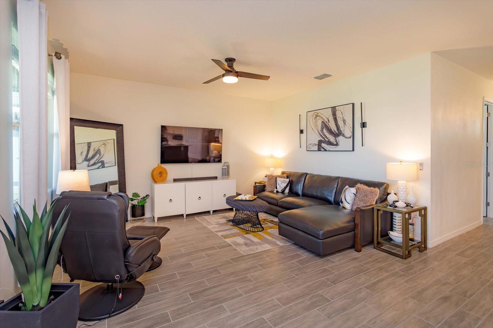 1532 LYONSDALE LN, SANFORD, FL, 32771