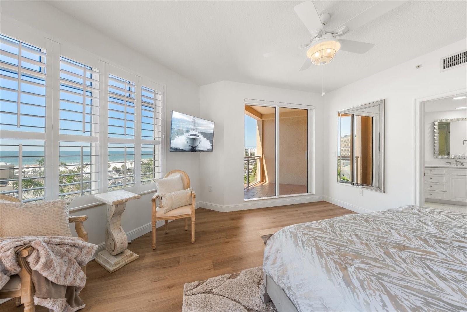 521 MANDALAY AVE #701, CLEARWATER BEACH, FL, 33767