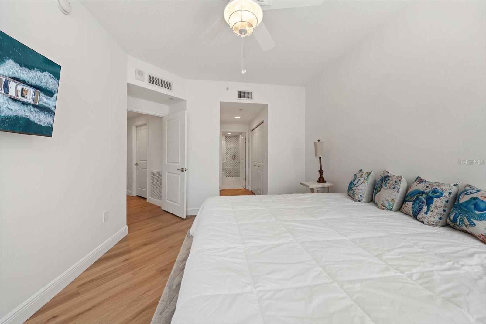 521 MANDALAY AVE #701, CLEARWATER BEACH, FL, 33767