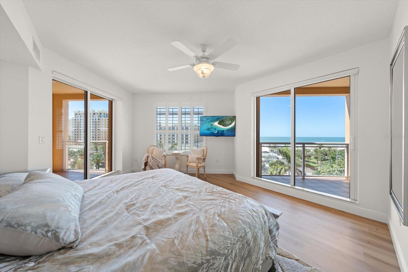 521 MANDALAY AVE #701, CLEARWATER BEACH, FL, 33767