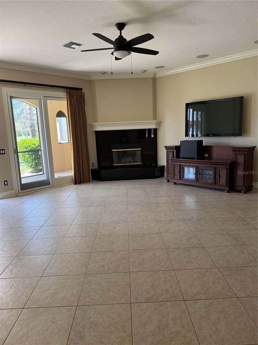644 SAXONY BLVD, ST PETERSBURG, FL, 33716