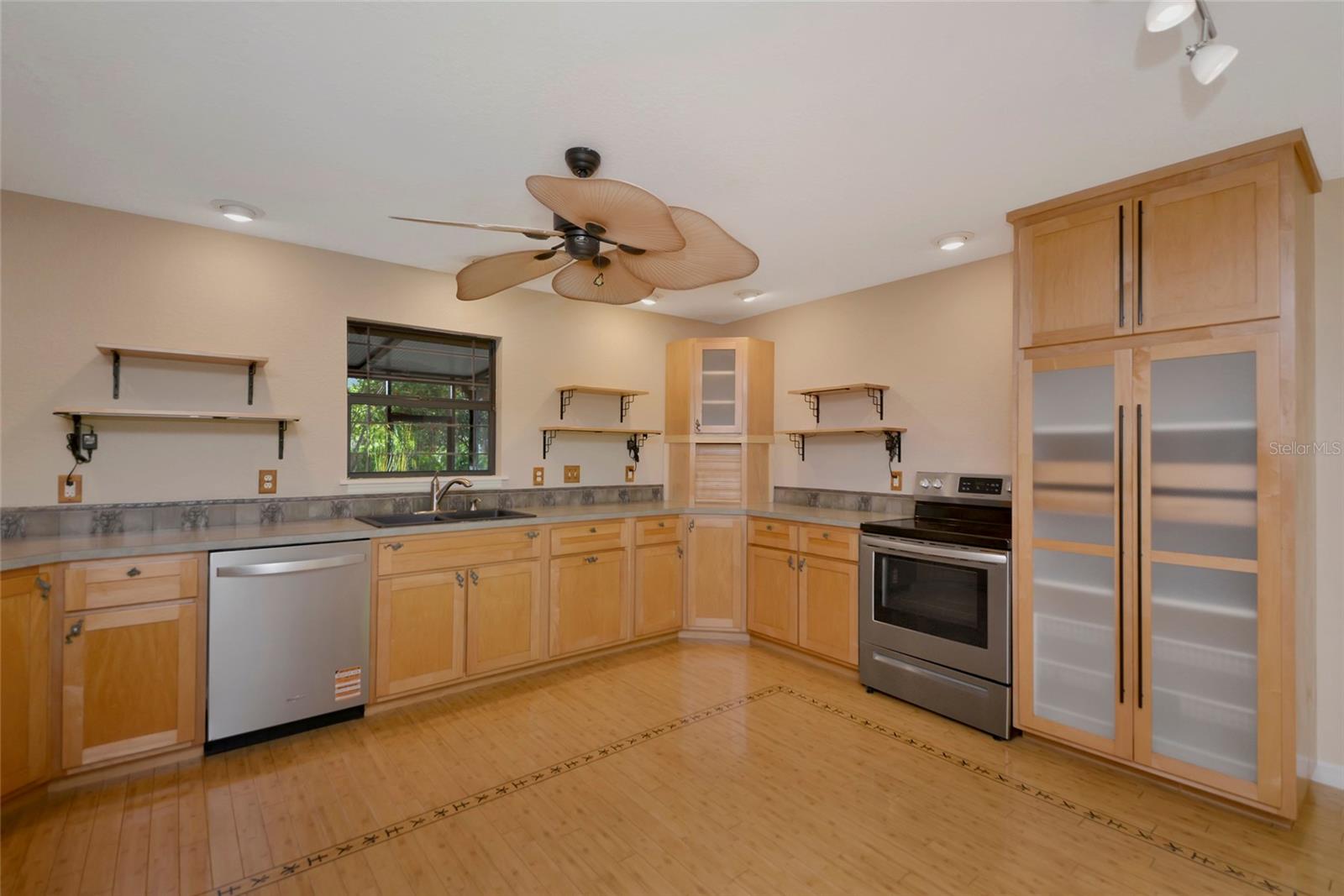 3110 TURKEY WALK LN, WIMAUMA, FL, 33598