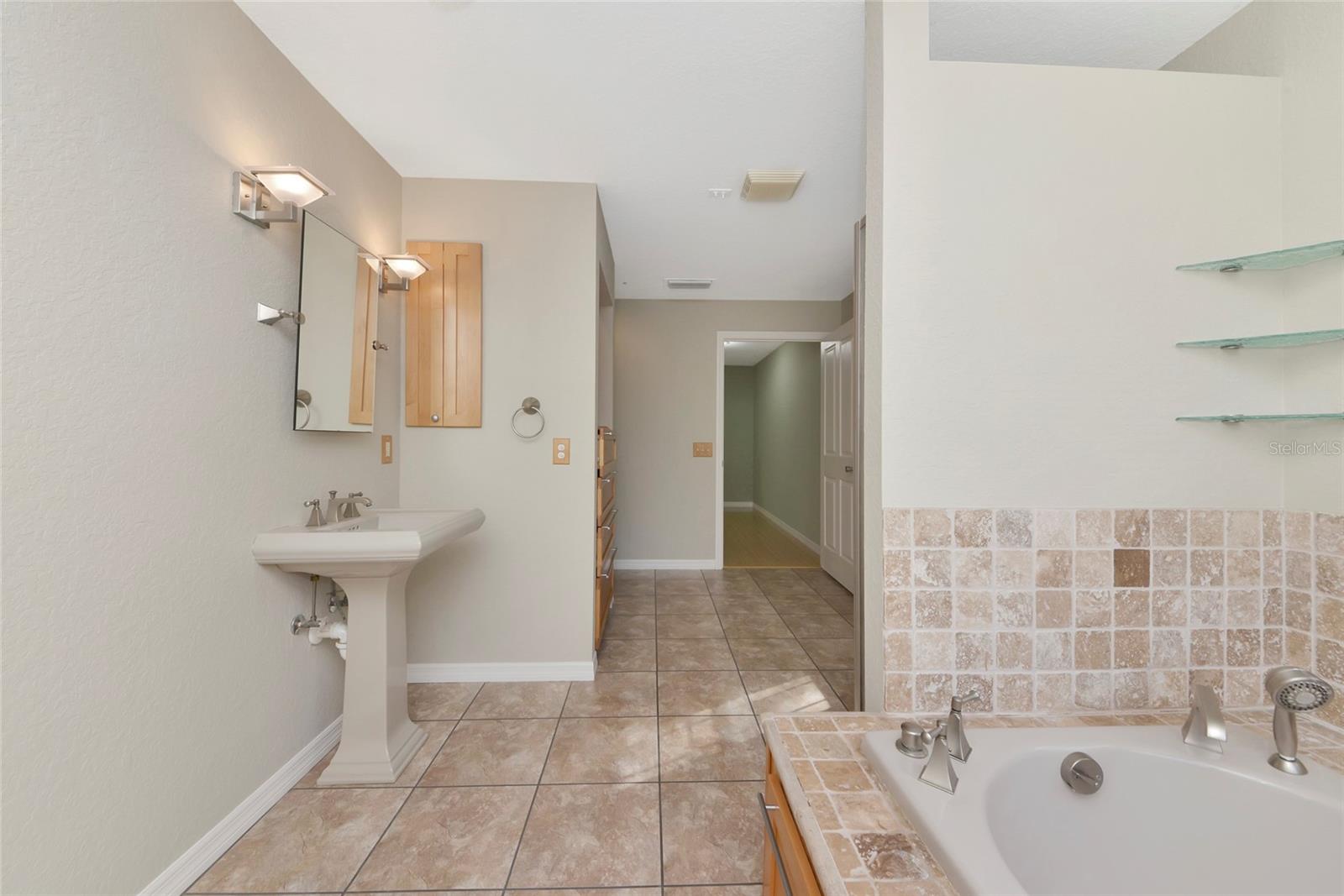 3110 TURKEY WALK LN, WIMAUMA, FL, 33598