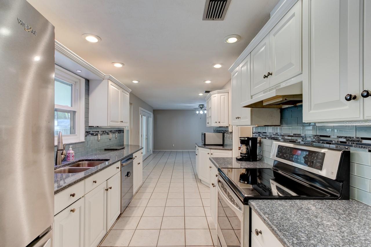 897 LINDENWOOD CIR N, ORMOND BEACH, FL, 32174