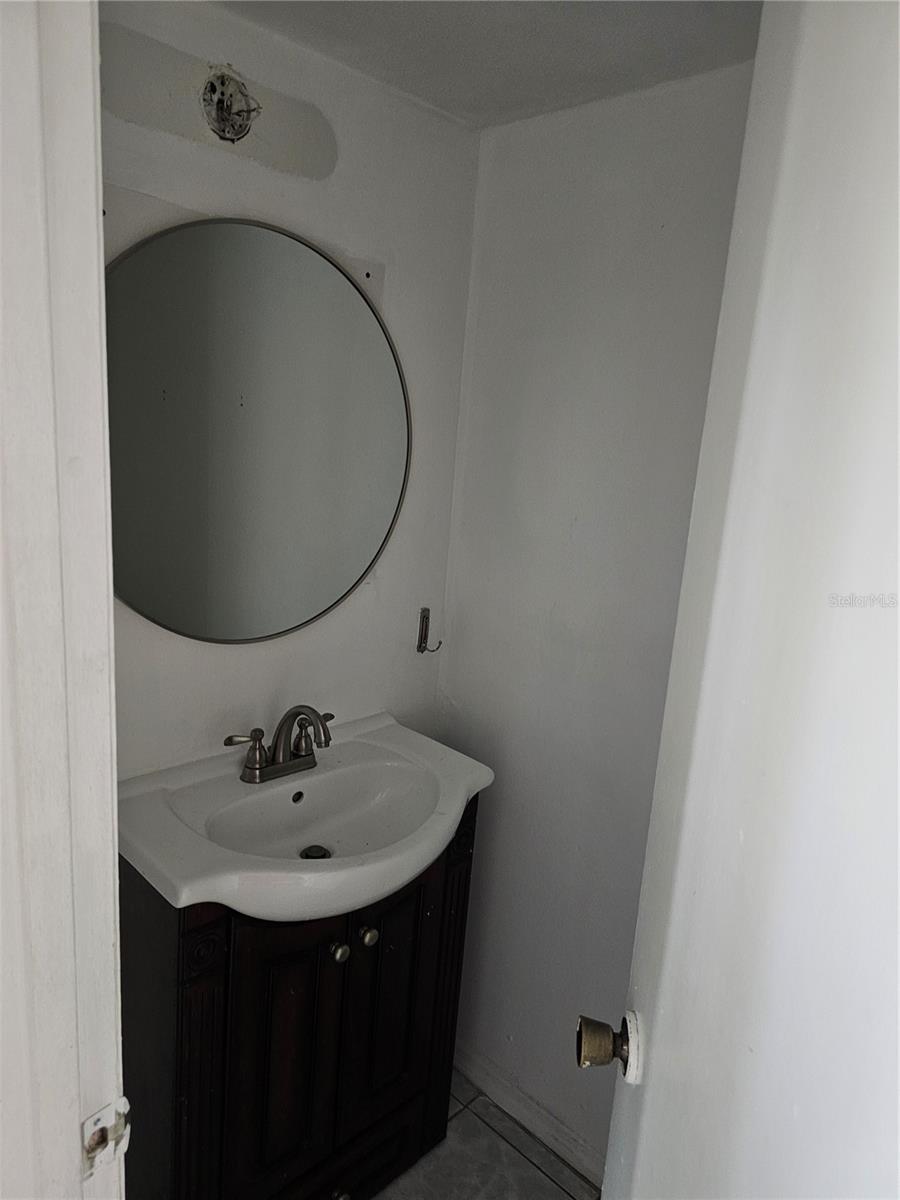 5833 CURRY FORD RD #23, ORLANDO, FL, 32822