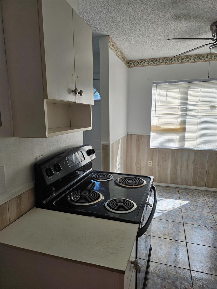 5833 CURRY FORD RD #23, ORLANDO, FL, 32822