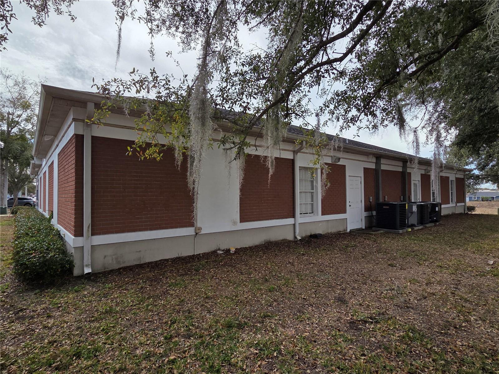 143 N OAKWOOD AVE, BRANDON, FL, 33510