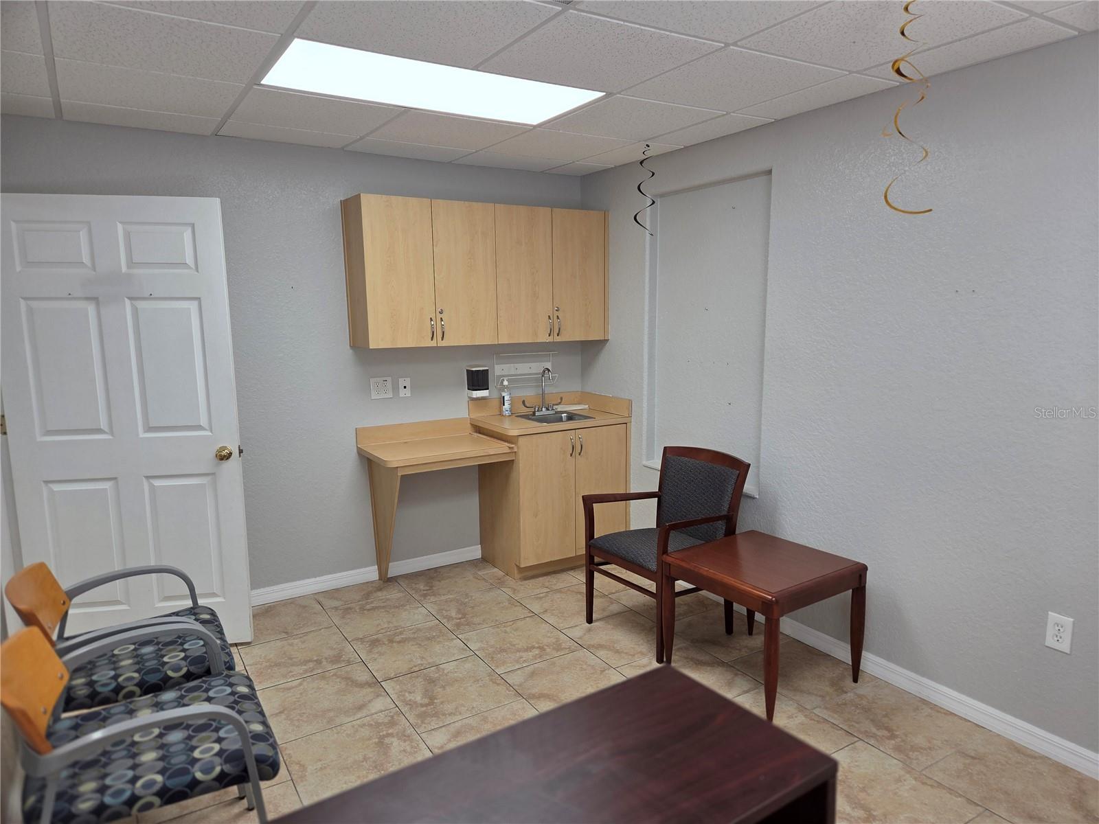 143 N OAKWOOD AVE, BRANDON, FL, 33510