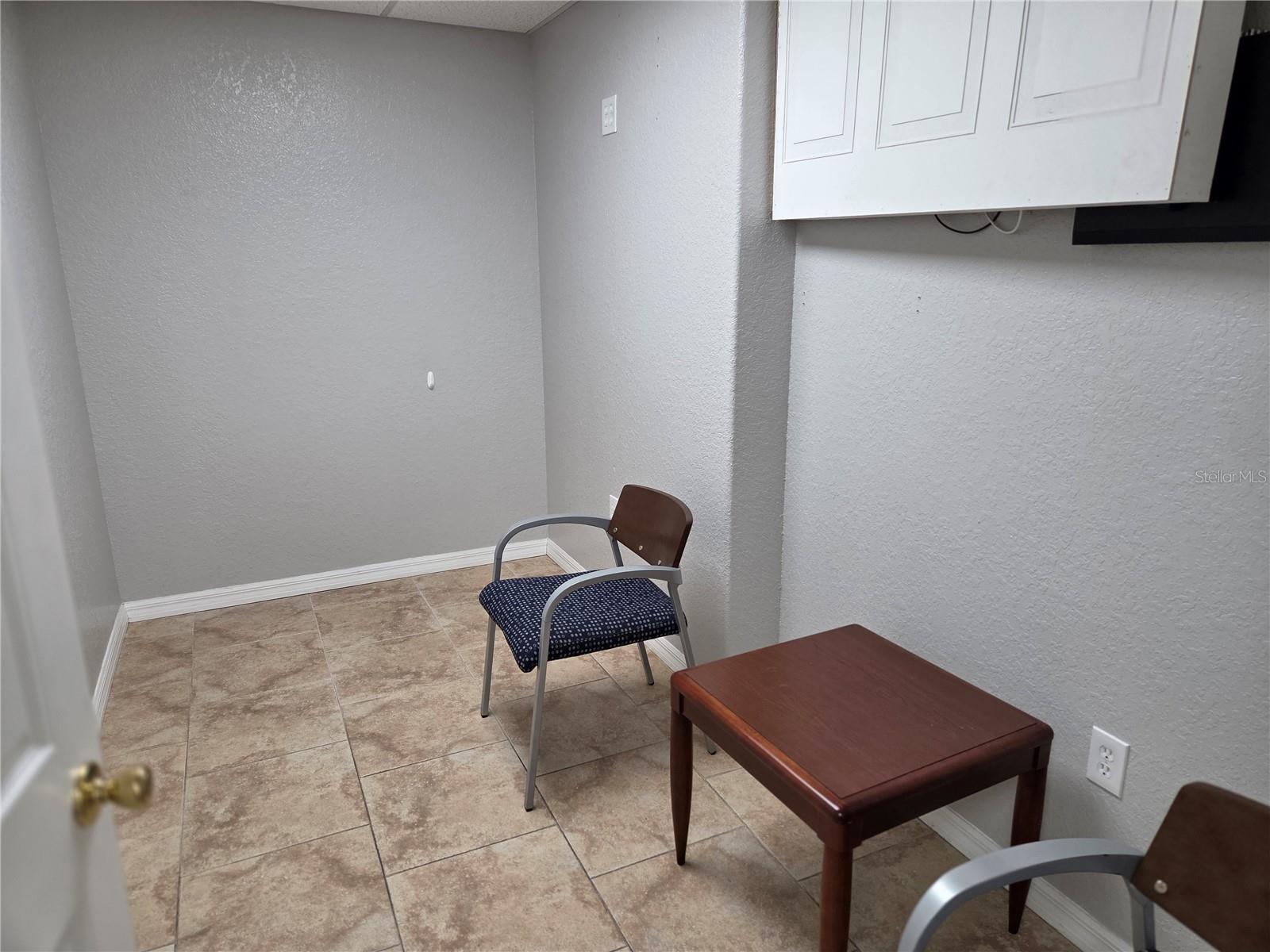 143 N OAKWOOD AVE, BRANDON, FL, 33510