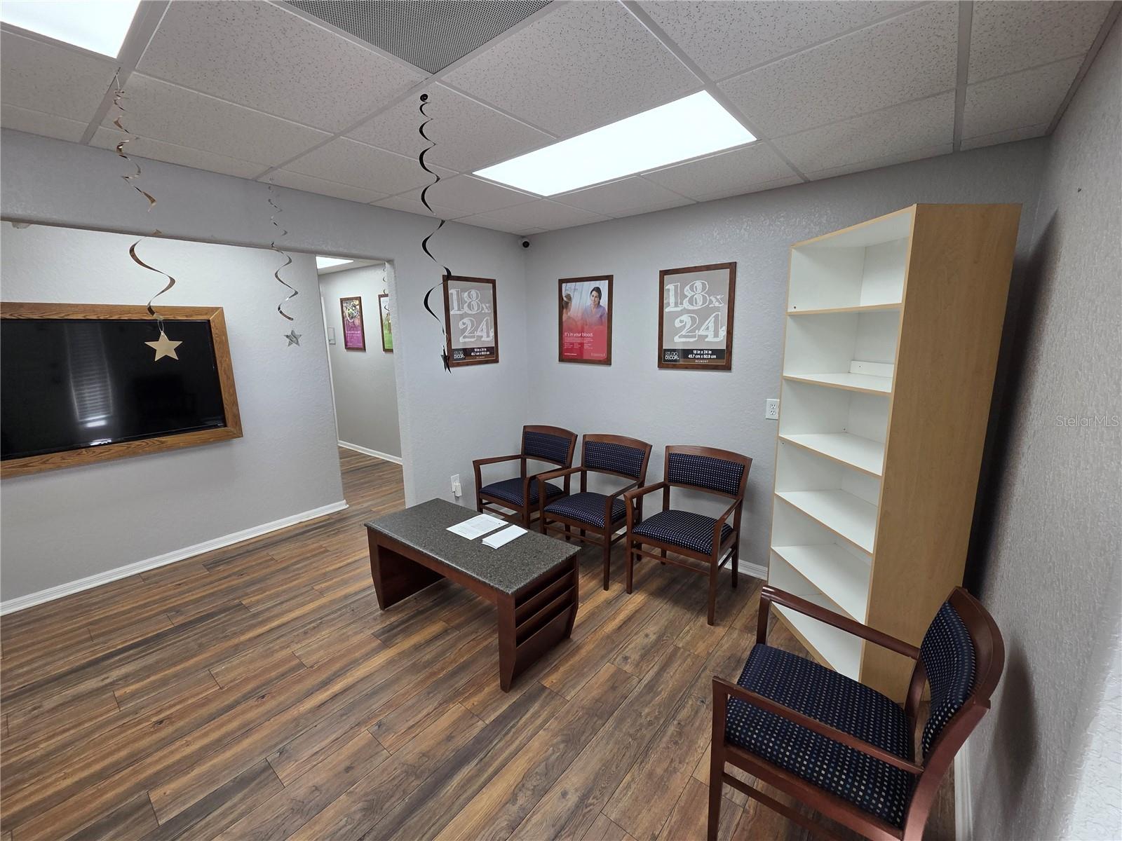 143 N OAKWOOD AVE, BRANDON, FL, 33510