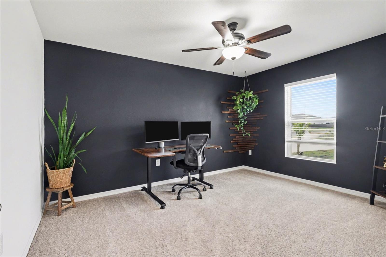 1409 NE 4TH PL, CAPE CORAL, FL, 33909