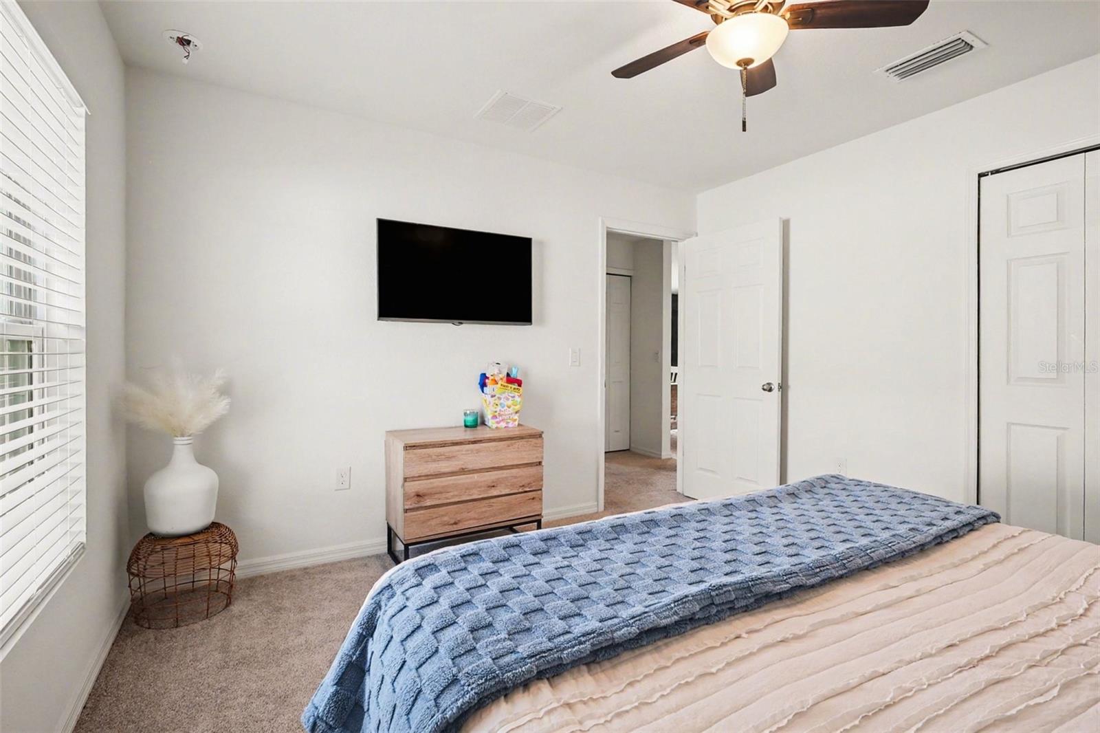 1409 NE 4TH PL, CAPE CORAL, FL, 33909