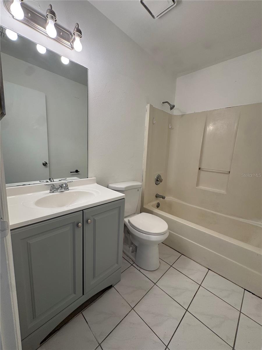 2873 COTTONDALE DR, DELTONA, FL, 32738