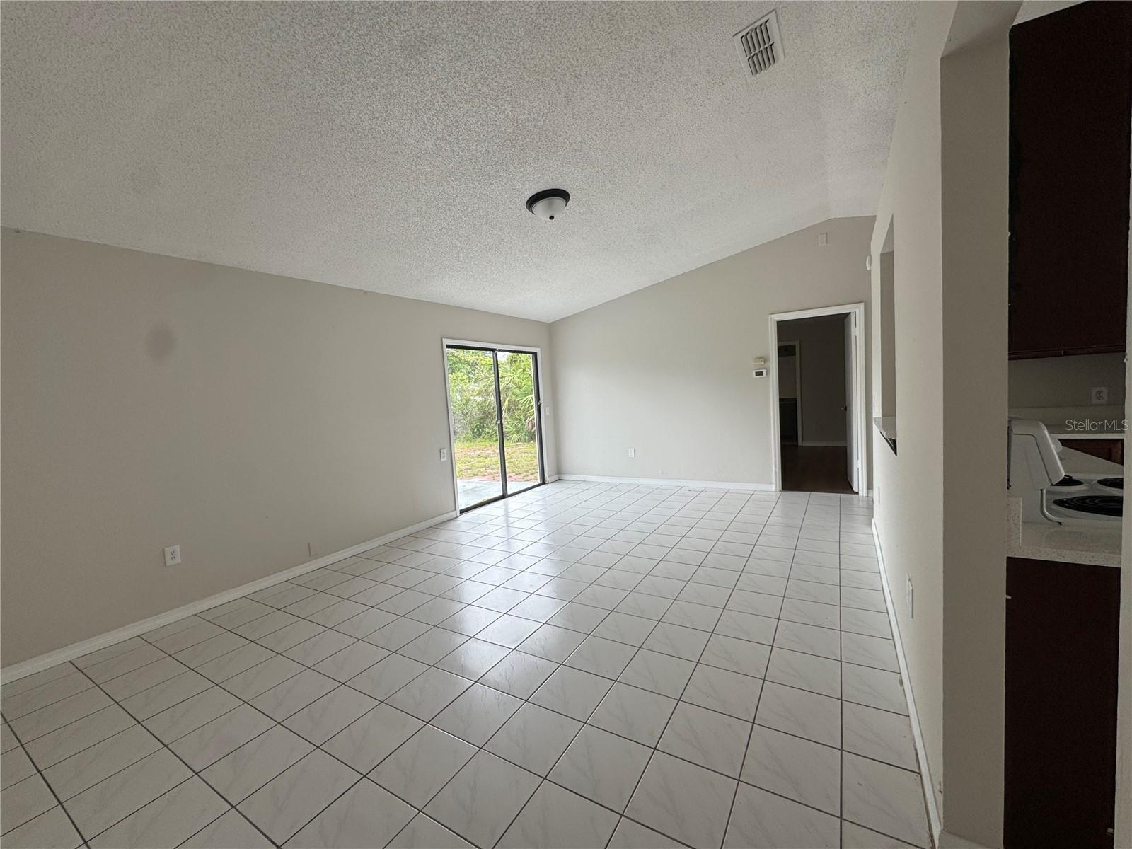 2873 COTTONDALE DR, DELTONA, FL, 32738