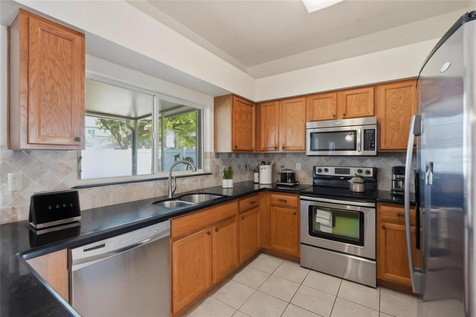 1734 MAPLELEAF BLVD, OLDSMAR, FL, 34677