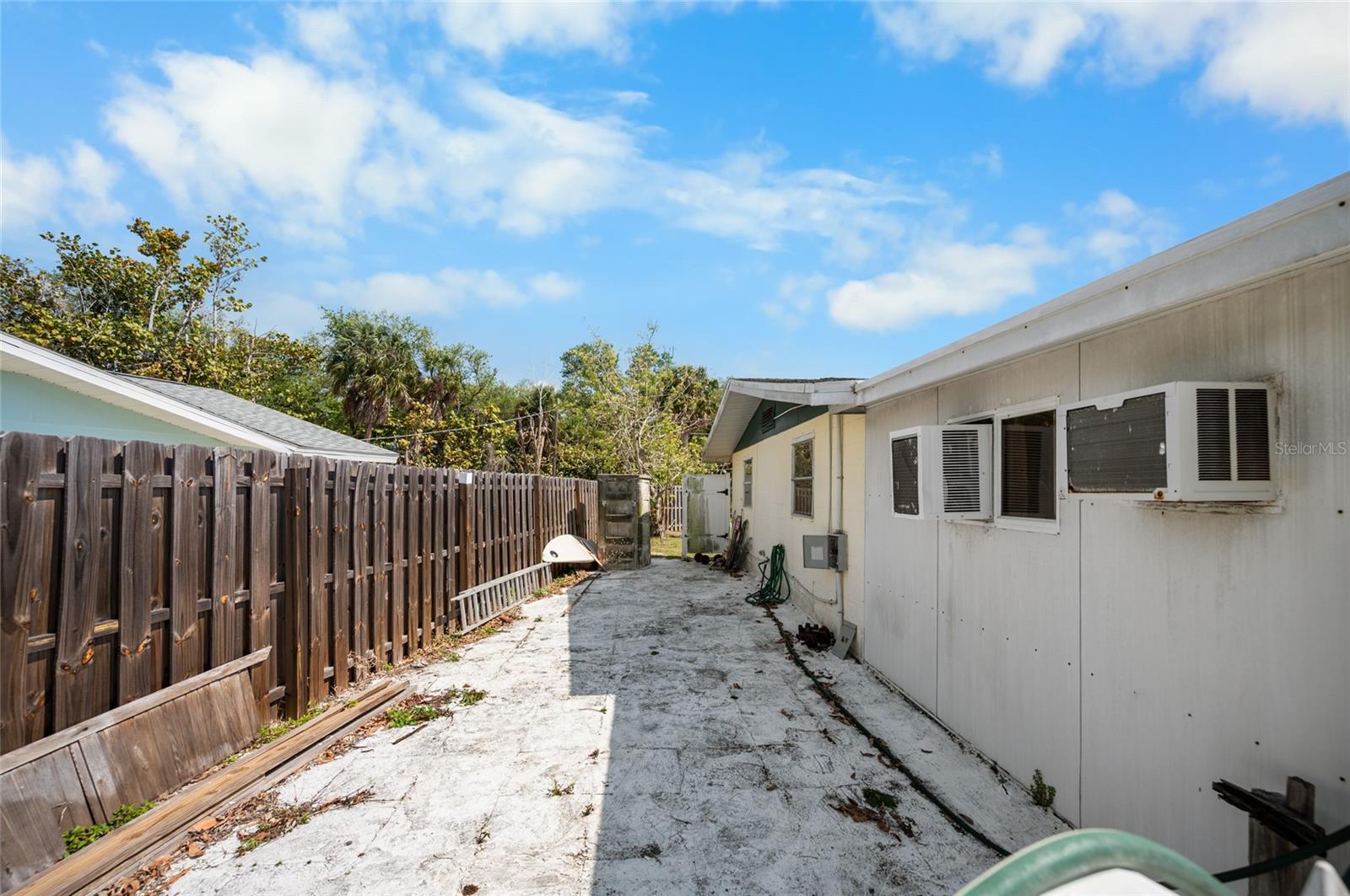 1030 DRURY LN, ENGLEWOOD, FL, 34224