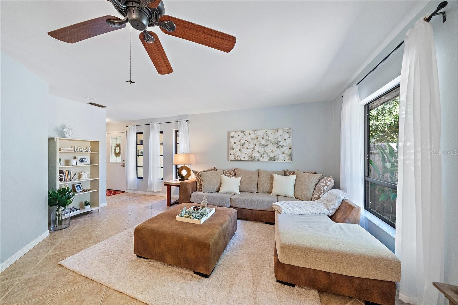 3246 MAIDEN LN, SARASOTA, FL, 34231