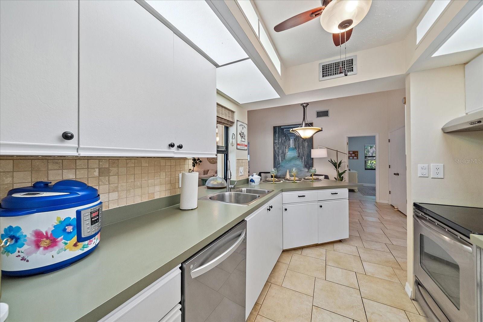3246 MAIDEN LN, SARASOTA, FL, 34231