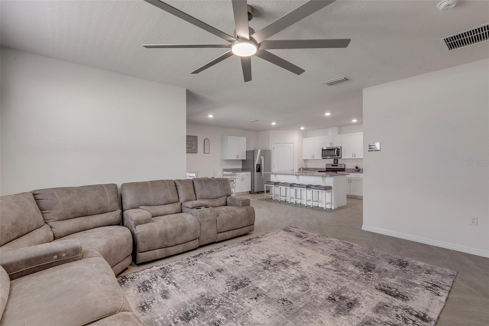 8 MELOGOLD DR, ORMOND BEACH, FL, 32174