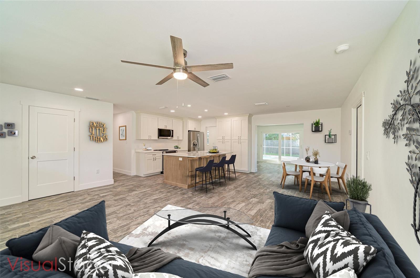 6105 7TH AVENUE DR W, BRADENTON, FL, 34209