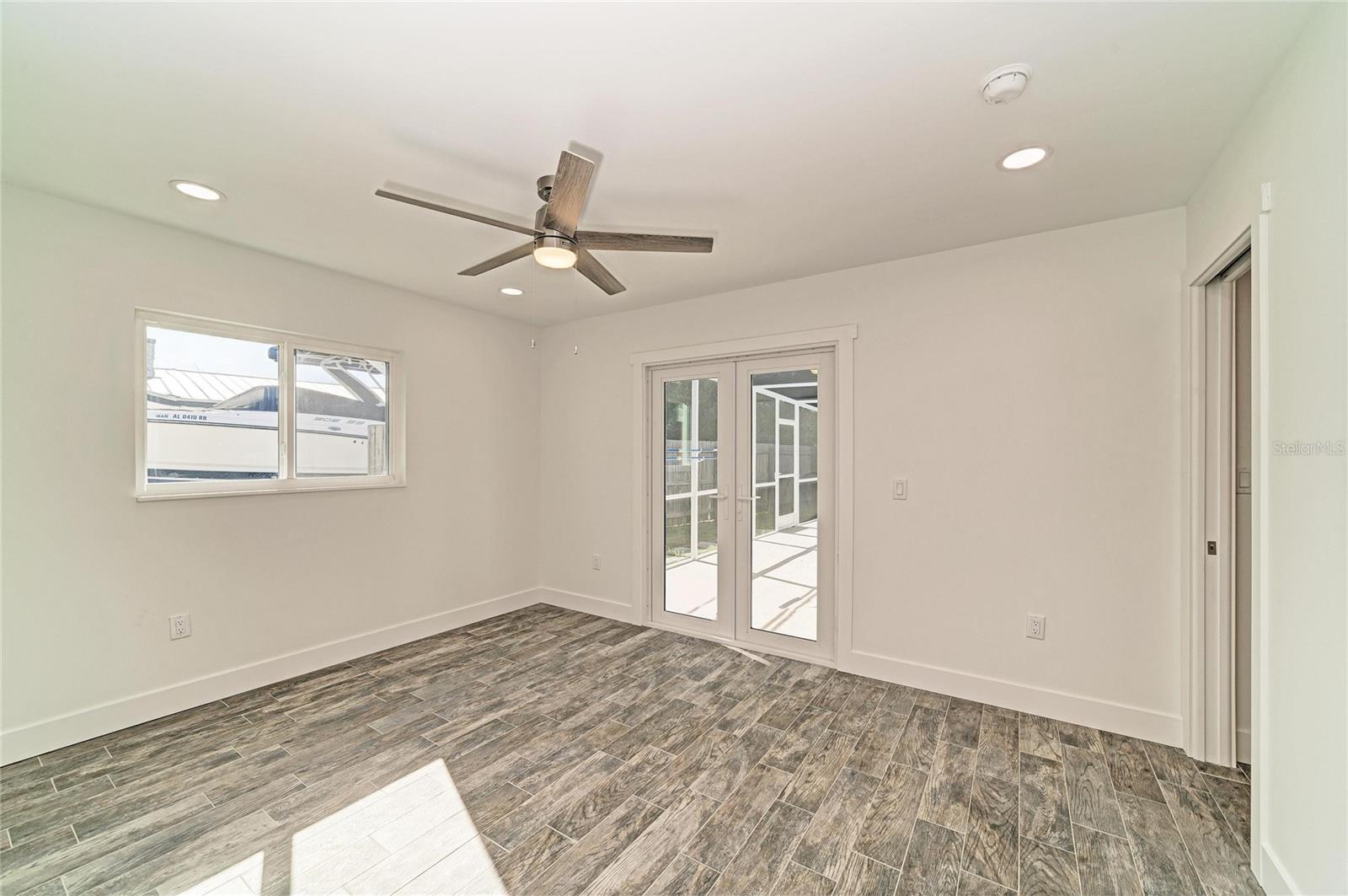 6105 7TH AVENUE DR W, BRADENTON, FL, 34209