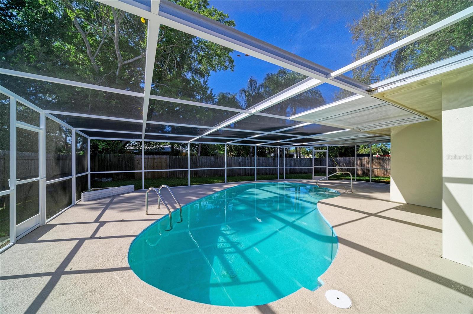 6105 7TH AVENUE DR W, BRADENTON, FL, 34209