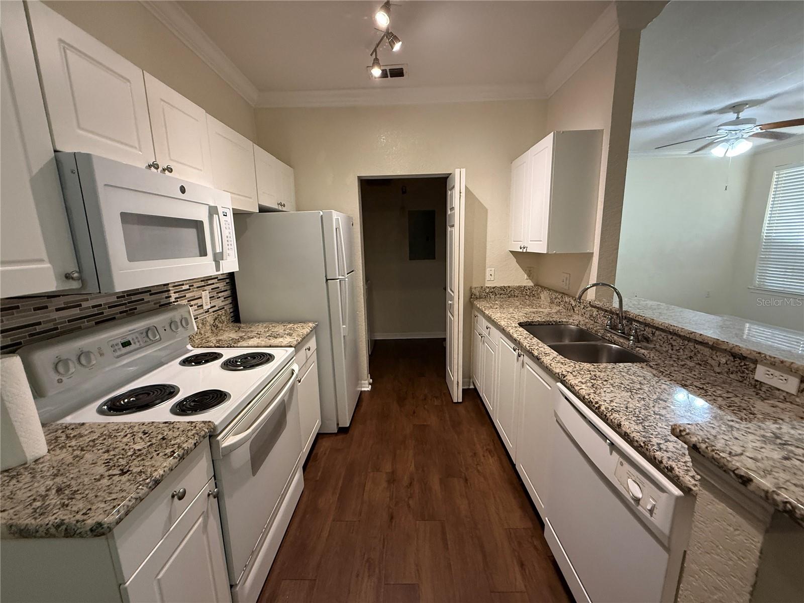 875 GRAND REGENCY PT #103, ALTAMONTE SPRINGS, FL, 32714