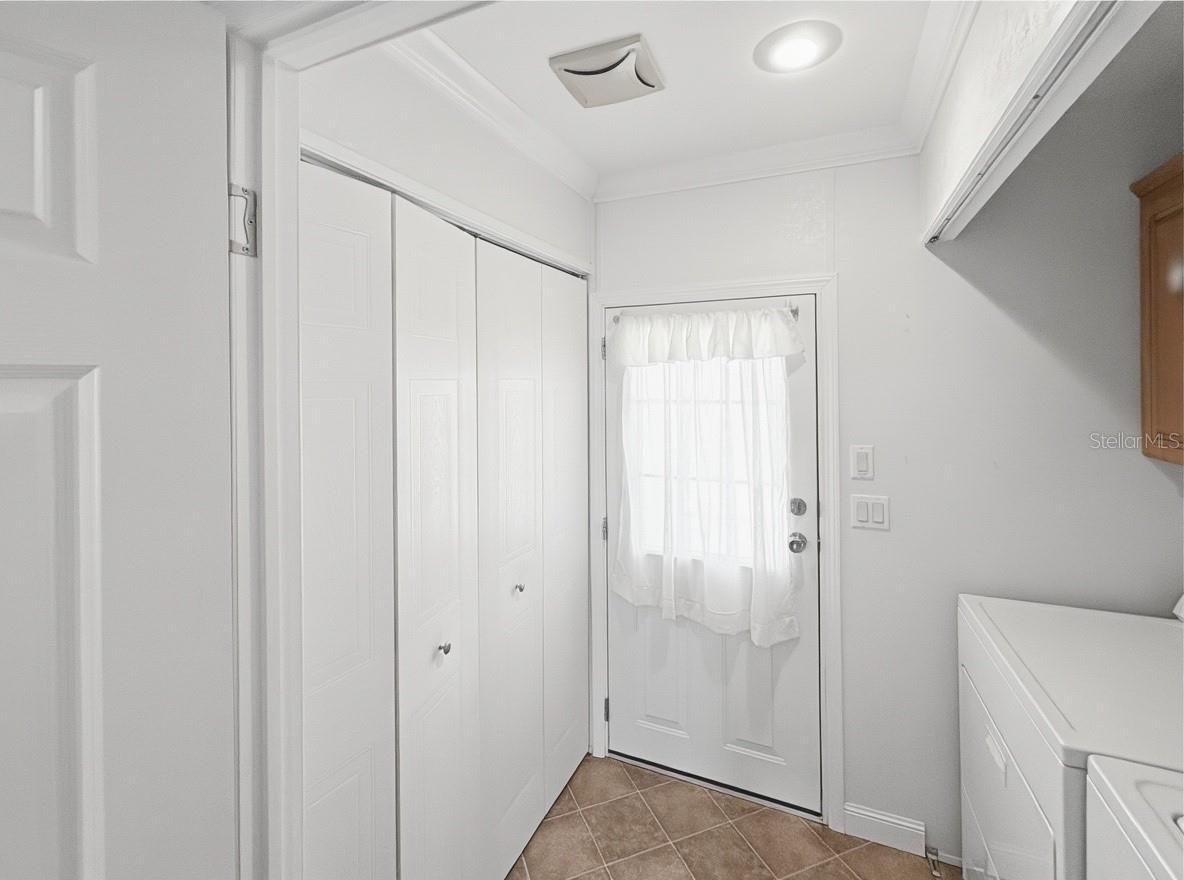 17 SEMINOLE PATH, WILDWOOD, FL, 34785