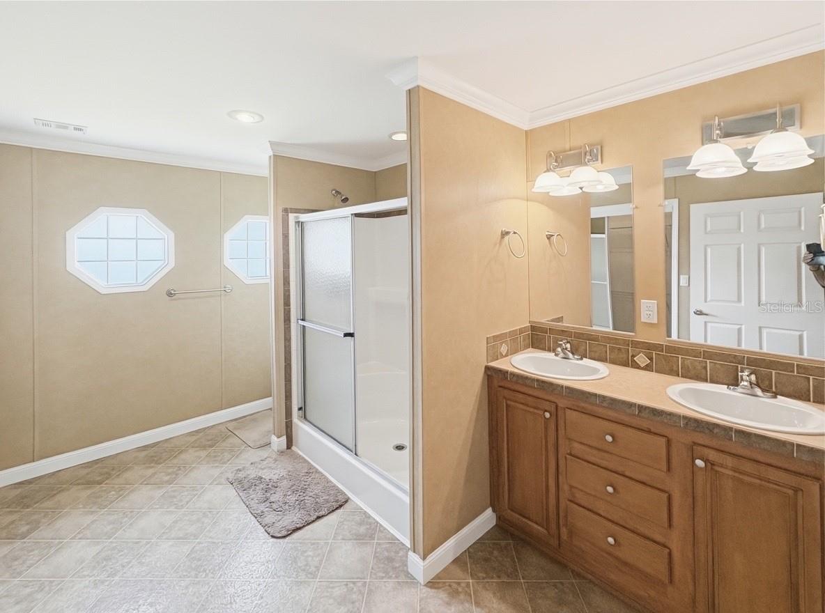 17 SEMINOLE PATH, WILDWOOD, FL, 34785