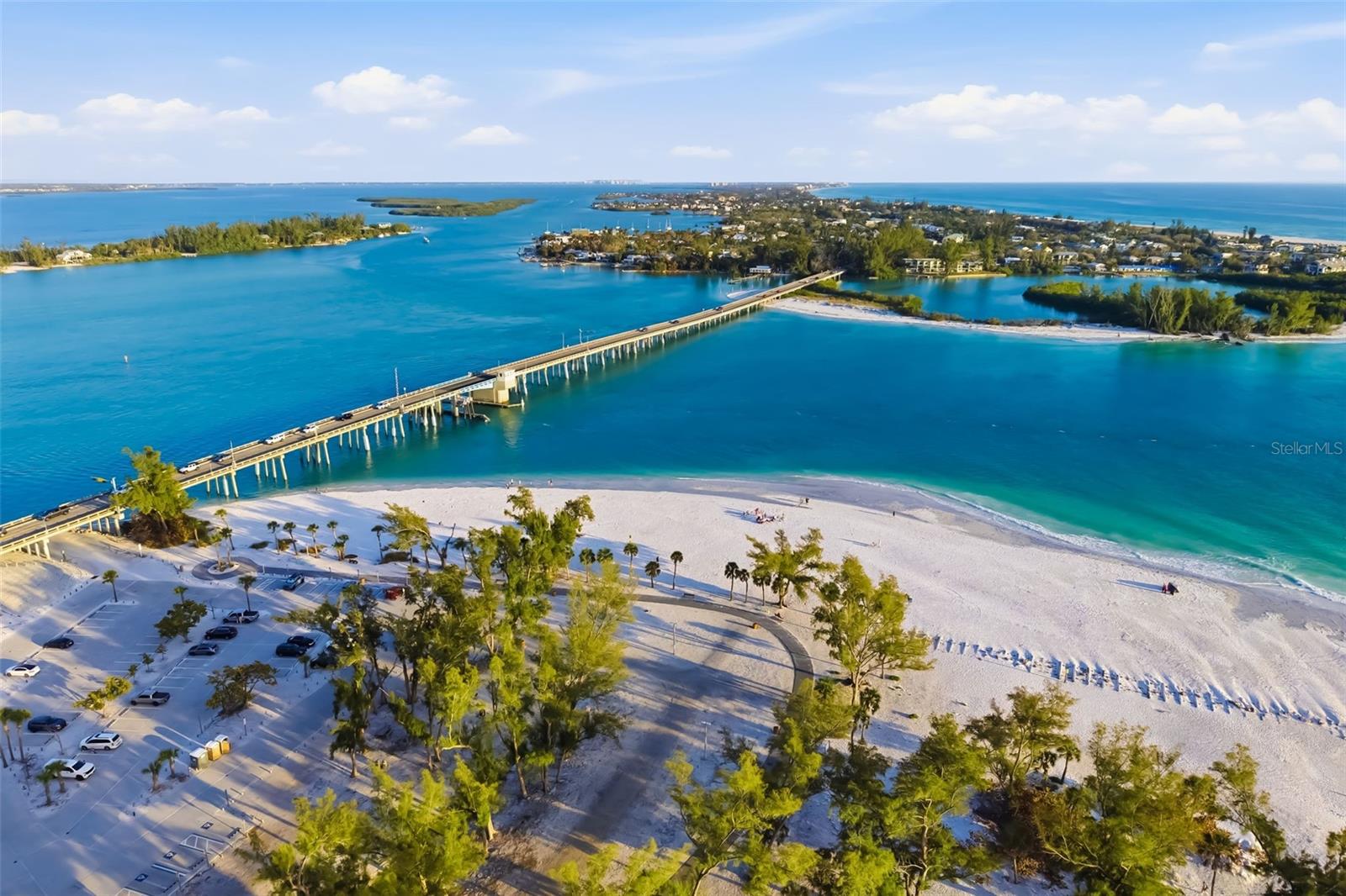 2005 39TH ST W, BRADENTON, FL, 34205