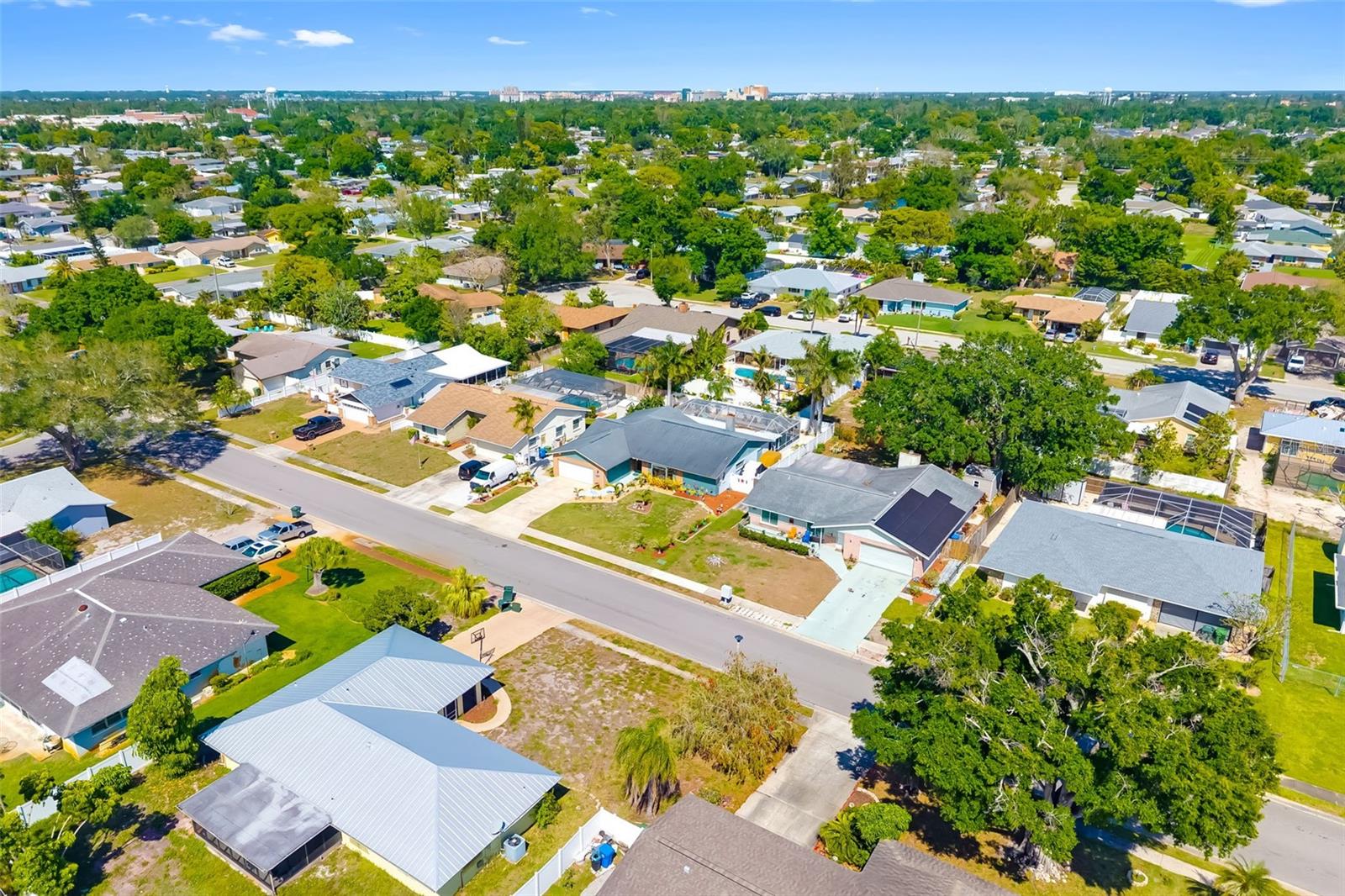 2005 39TH ST W, BRADENTON, FL, 34205