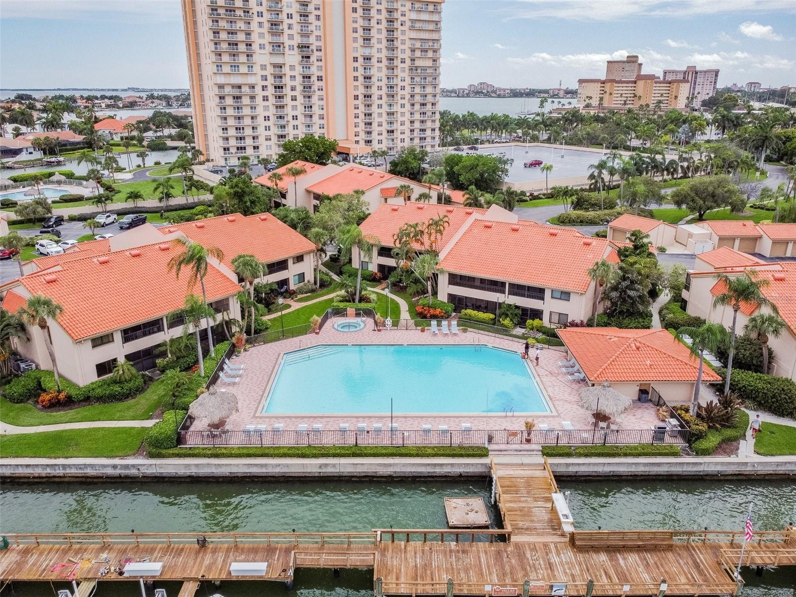 4800 BRITTANY DR S #102, ST PETERSBURG, FL, 33715