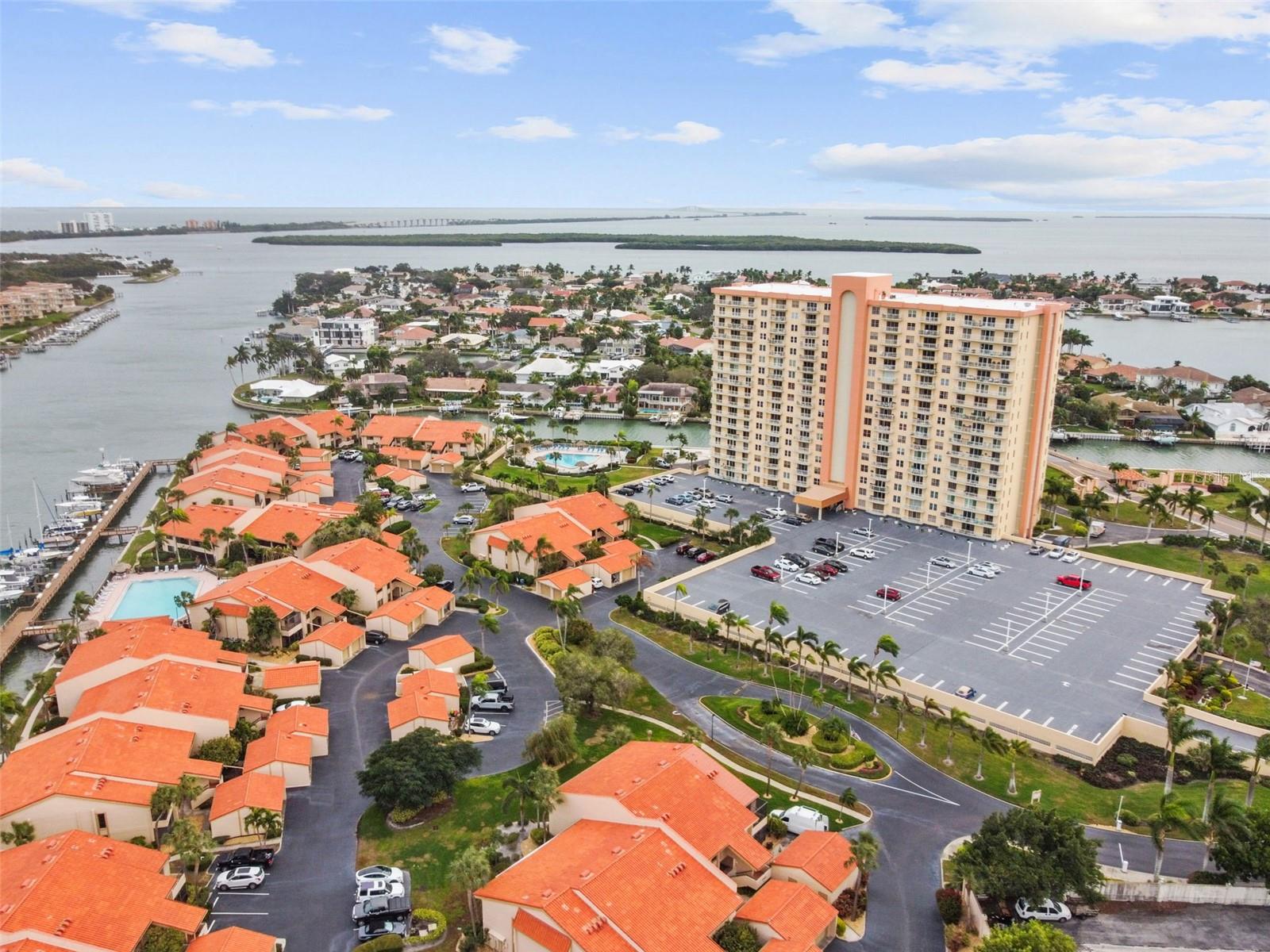 4800 BRITTANY DR S #102, ST PETERSBURG, FL, 33715