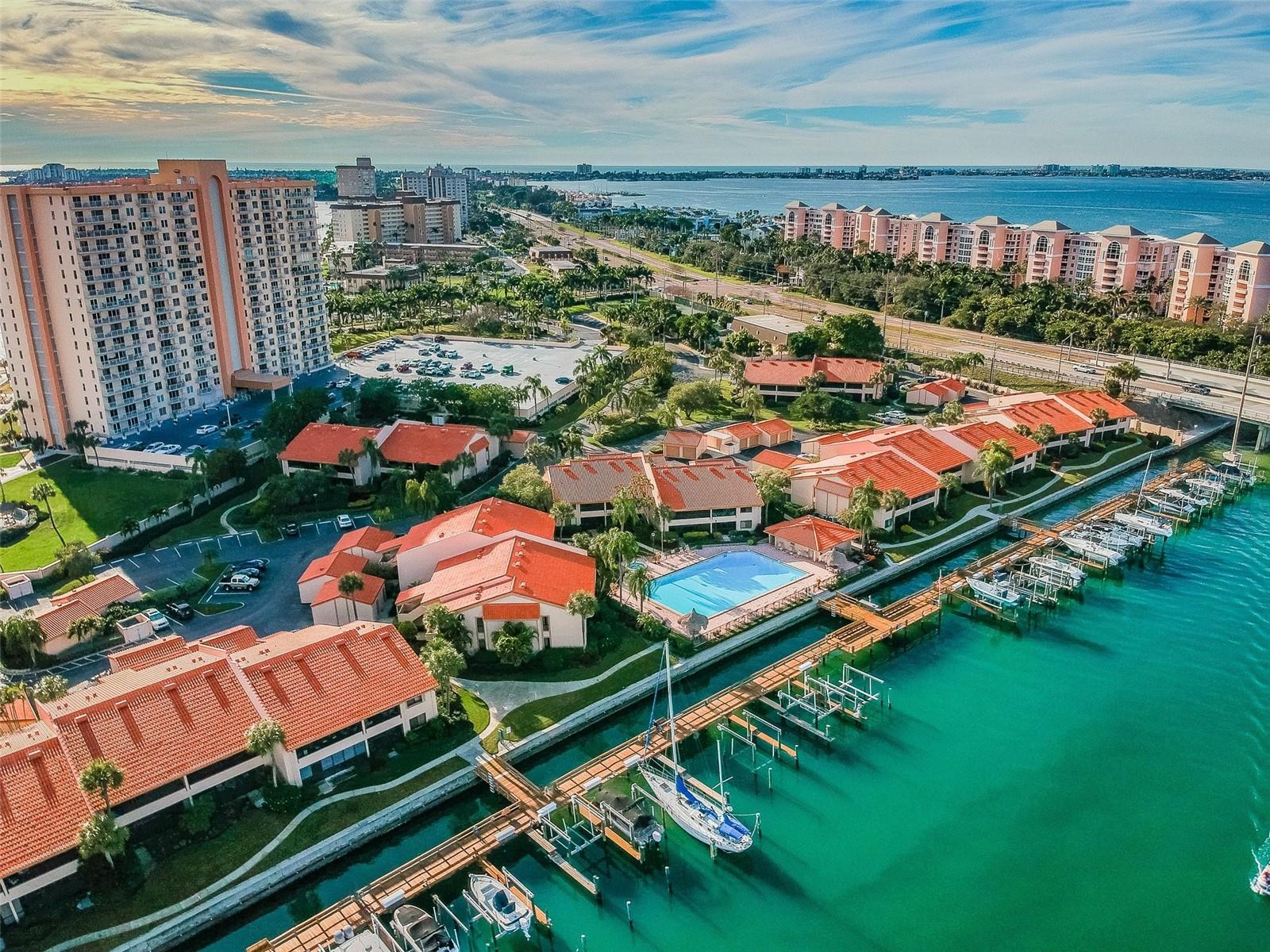 4800 BRITTANY DR S #102, ST PETERSBURG, FL, 33715