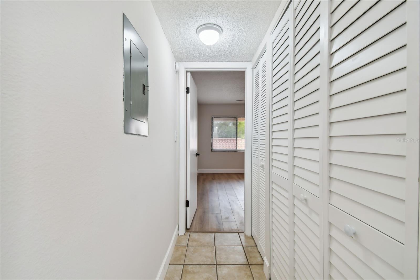 4800 BRITTANY DR S #102, ST PETERSBURG, FL, 33715