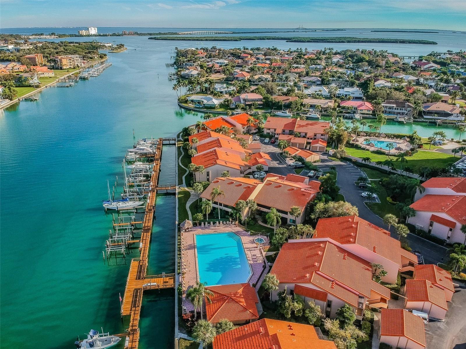 4800 BRITTANY DR S #102, ST PETERSBURG, FL, 33715