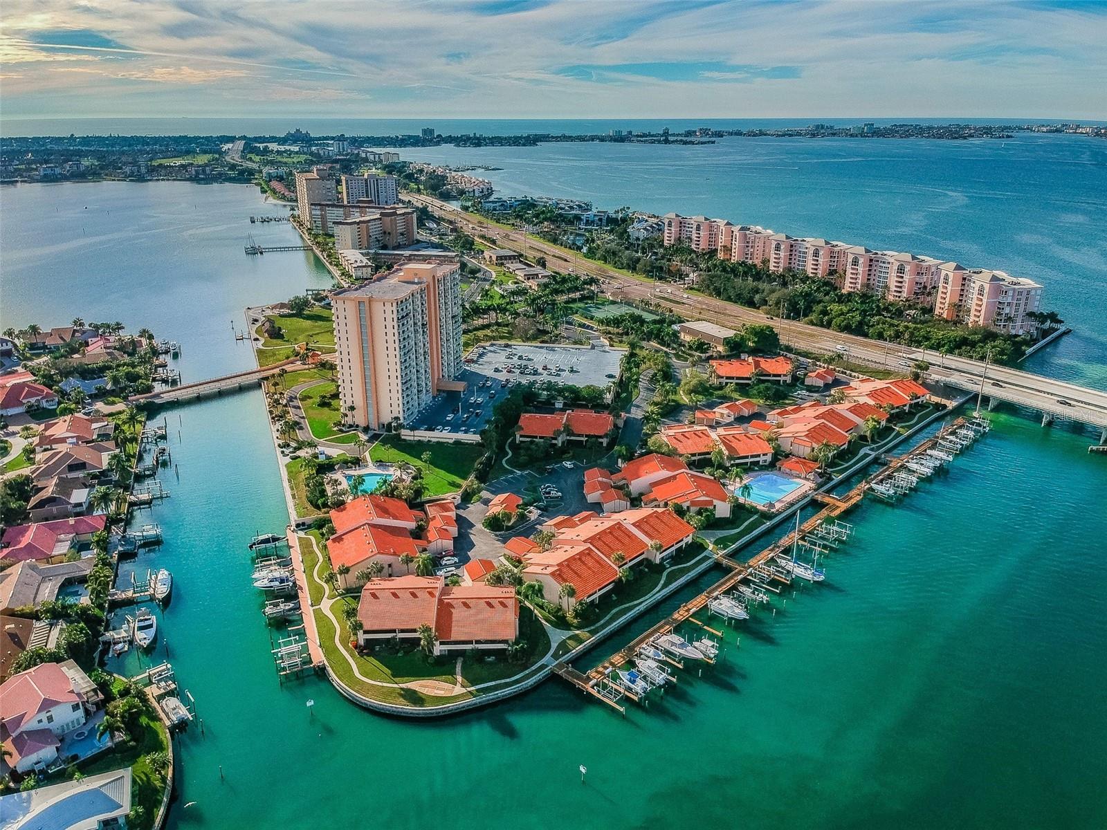 4800 BRITTANY DR S #102, ST PETERSBURG, FL, 33715