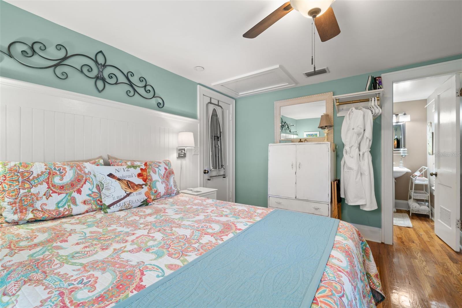 1035 E ROBSON ST, TAMPA, FL, 33604